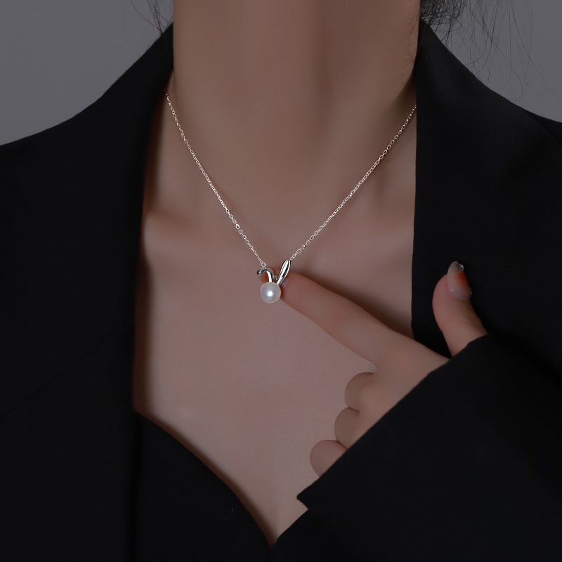 Women Accessories Meaning - สร้อยคอประดับจี้ไข่มุกรูปกระต่ายน่ารักสร้อยคอแบบโซ่ติดคออุปกรณ์เสริมยอดนิยมสำหรับงานเลี้ยงวันเกิดของขวัญที่มีความหมายเครื่องประดับขายส่ง