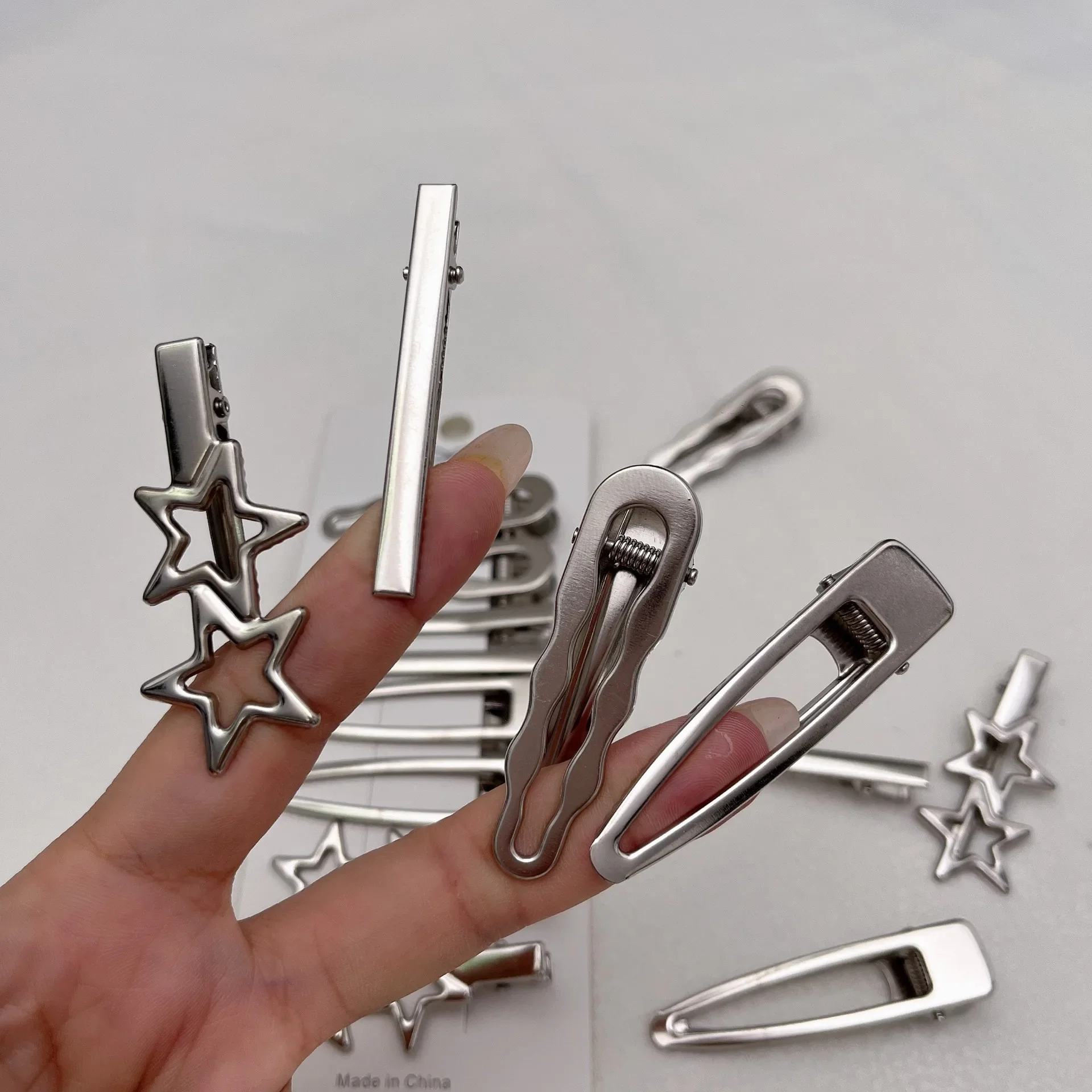 Sliver โลหะคลิปผมผู้หญิง Y2K D - Women Accessories Combo บทวิจารณ์และราคา