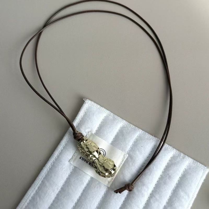 สร้อยคอจี้รูปถั่วลิสงโลหะทันสม - Women Accessories Meaning บทวิจารณ์และราคา