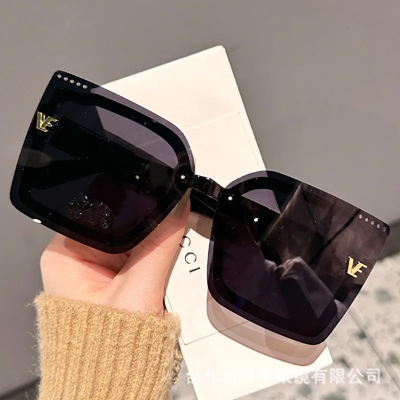 แว่นกันแดดโพลาไรซ์ไร้กรอบทรงสี - Sunglasses Oversized Square บทวิจารณ์และราคา