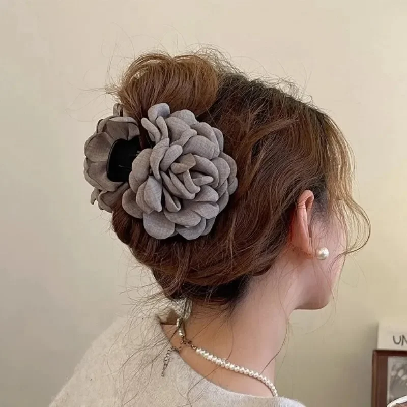 กิ๊บติดผมดอกกุหลาบผ้าฝรั่งเศสส - Hair Claw Clip Set บทวิจารณ์และราคา