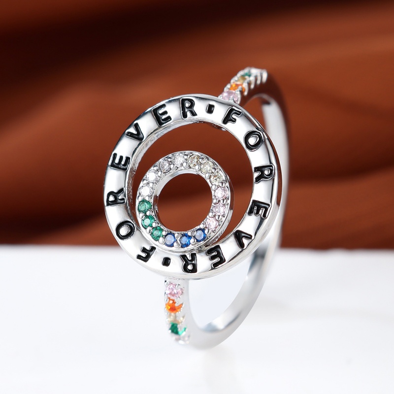 ความหมายอันเป็นนิรันดร์ของยุโร - Women Accessories Meaning บทวิจารณ์และราคา