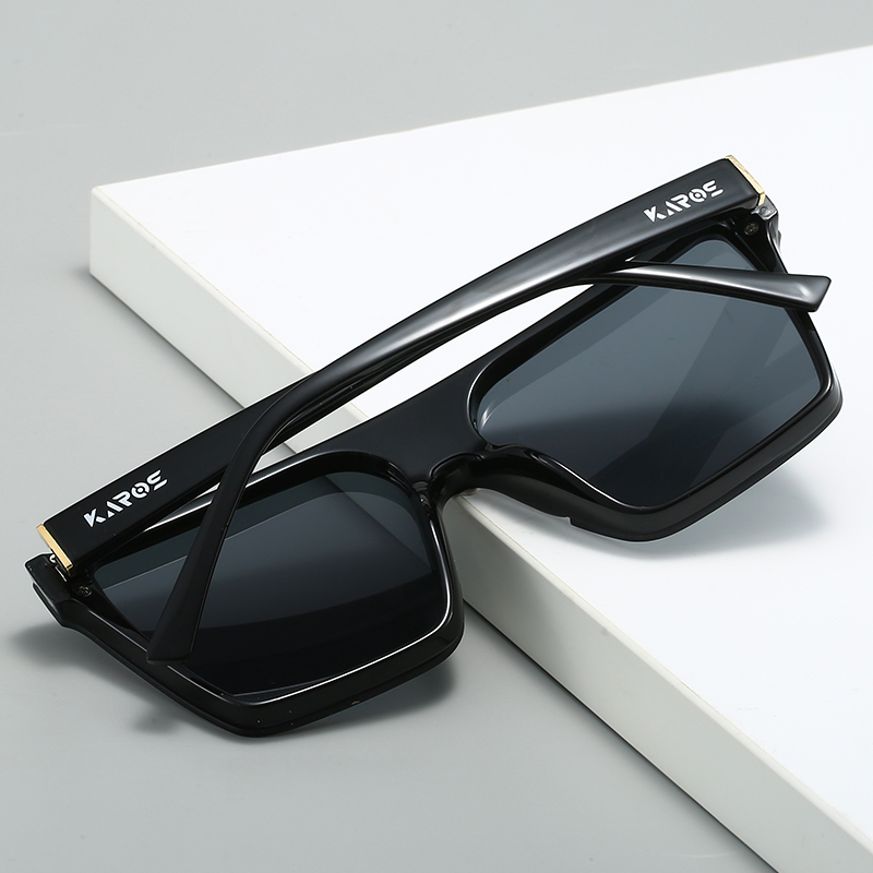 คารอส คลาสสิคแว่นตากันแดดแฟชั่ - Sunglasses Oversized Square บทวิจารณ์และราคา